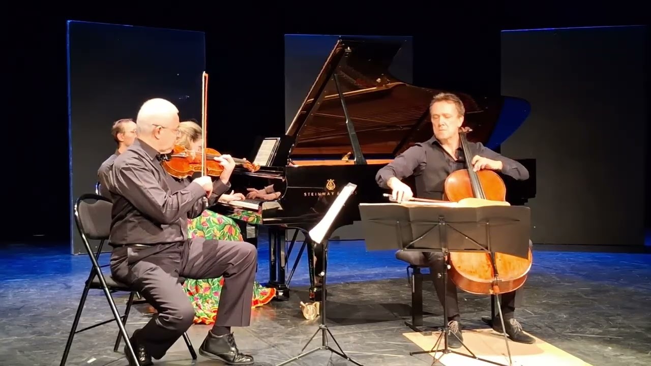 RAVEL : Trio en La mineur (1/4)