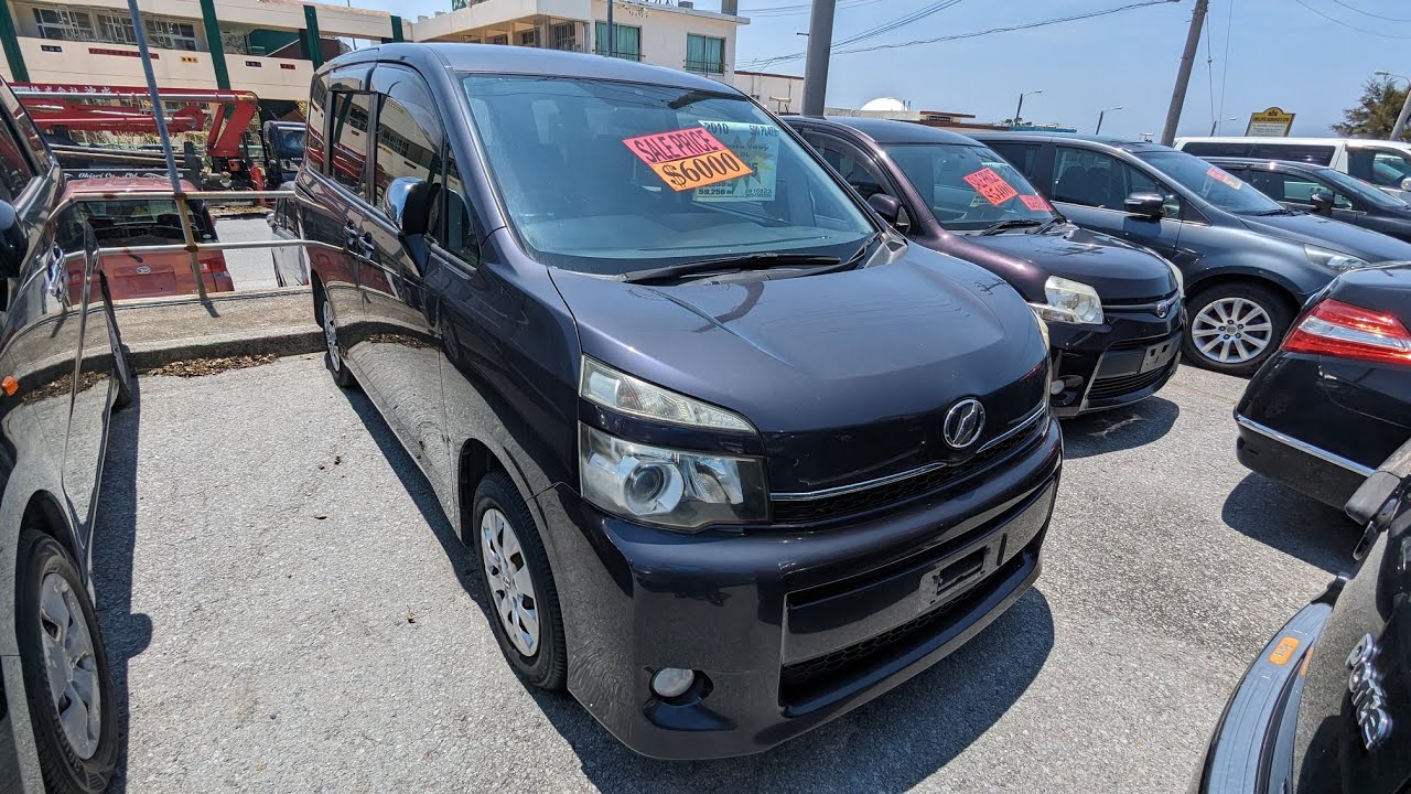 Johnny's Used Cars Okinawa - 2010 Toyota Voxy (16823)