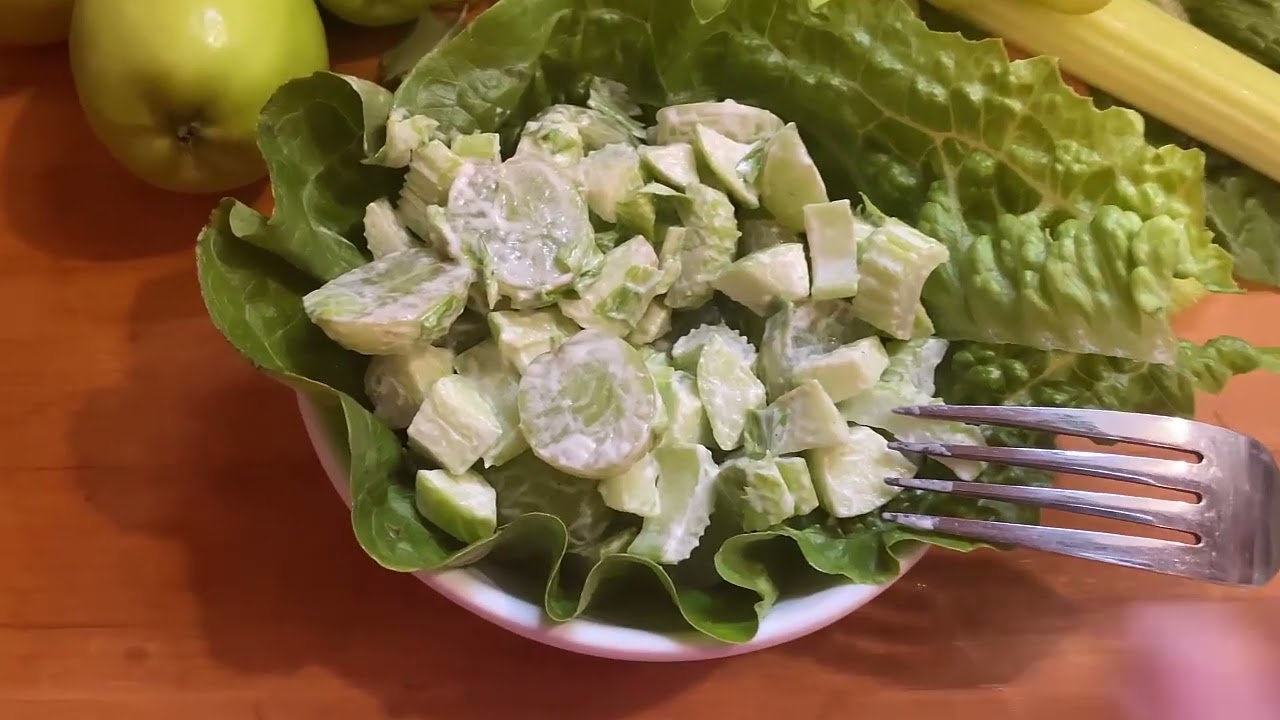 Waldorf Salad with One Ingredient Dressing