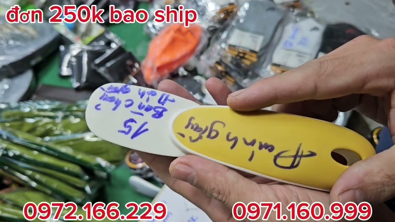 Toàn hàng mới về thắt lưng sao vàng, ví da, xi giầy,bóng điện, đồ kim khí