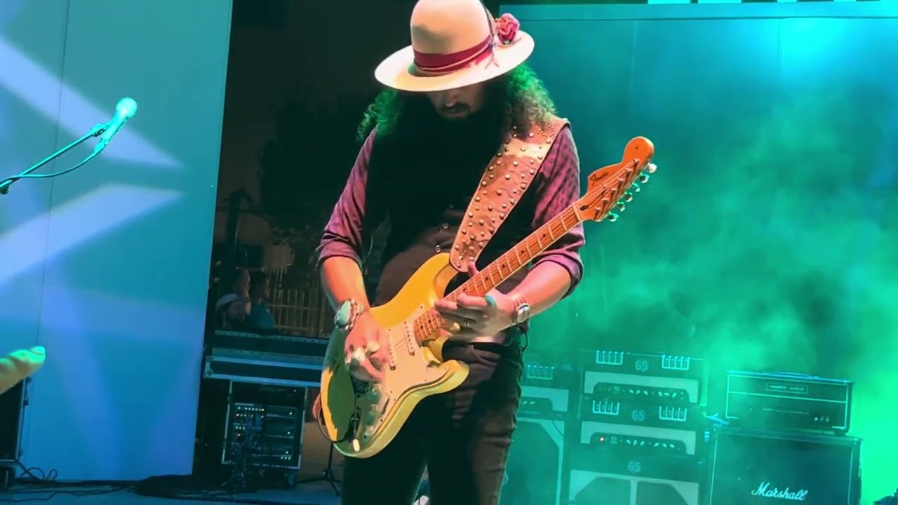 7-Scotty Bratcher Band featuring Noah Hunt at The Levitt Pavilion Dayton/“Voodoo Child”