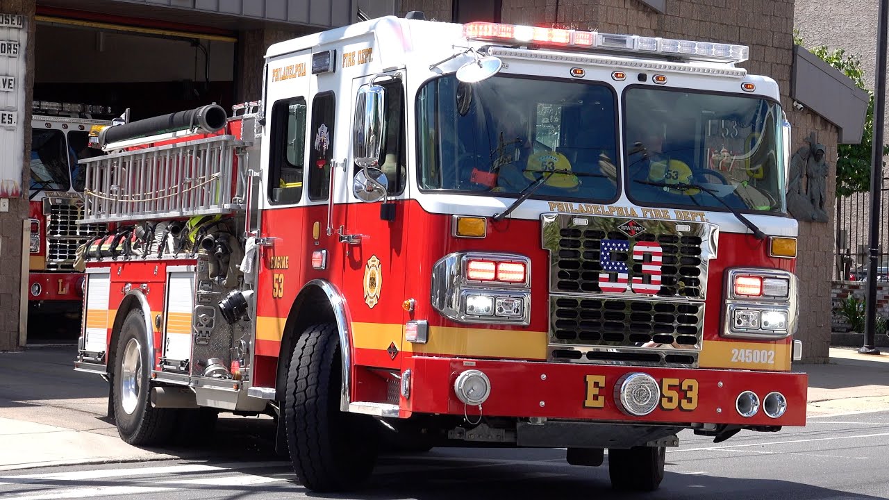 Philadelphia Fire Department *NEW* Engine 53 Responding