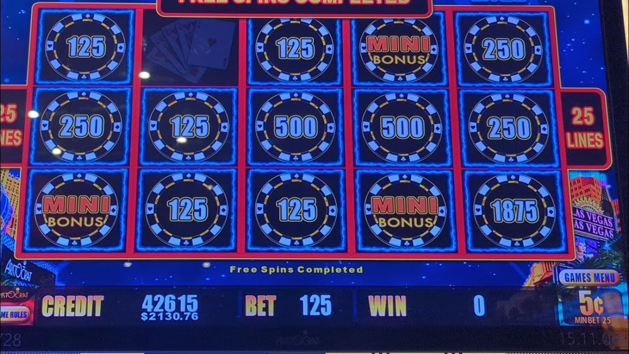 Huge WIN !!!  I got the CHIP 4 times in one bonus #highstakes #lightninglink #handpay #moonracer 