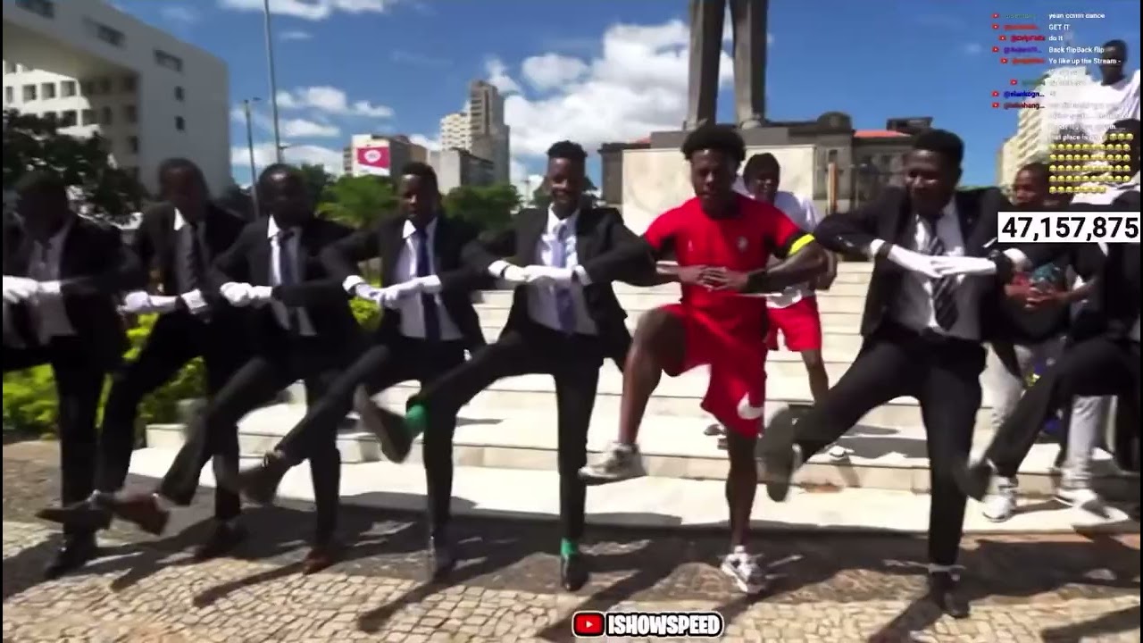 IShowSpeed pulled up to “Independence Square” in Mozambique and joined the locals in a dance 🔥
