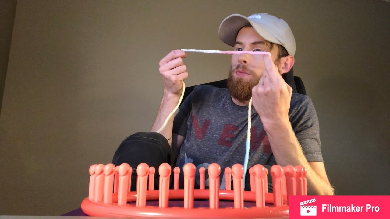 LEARNING TO LOOM KNIT!