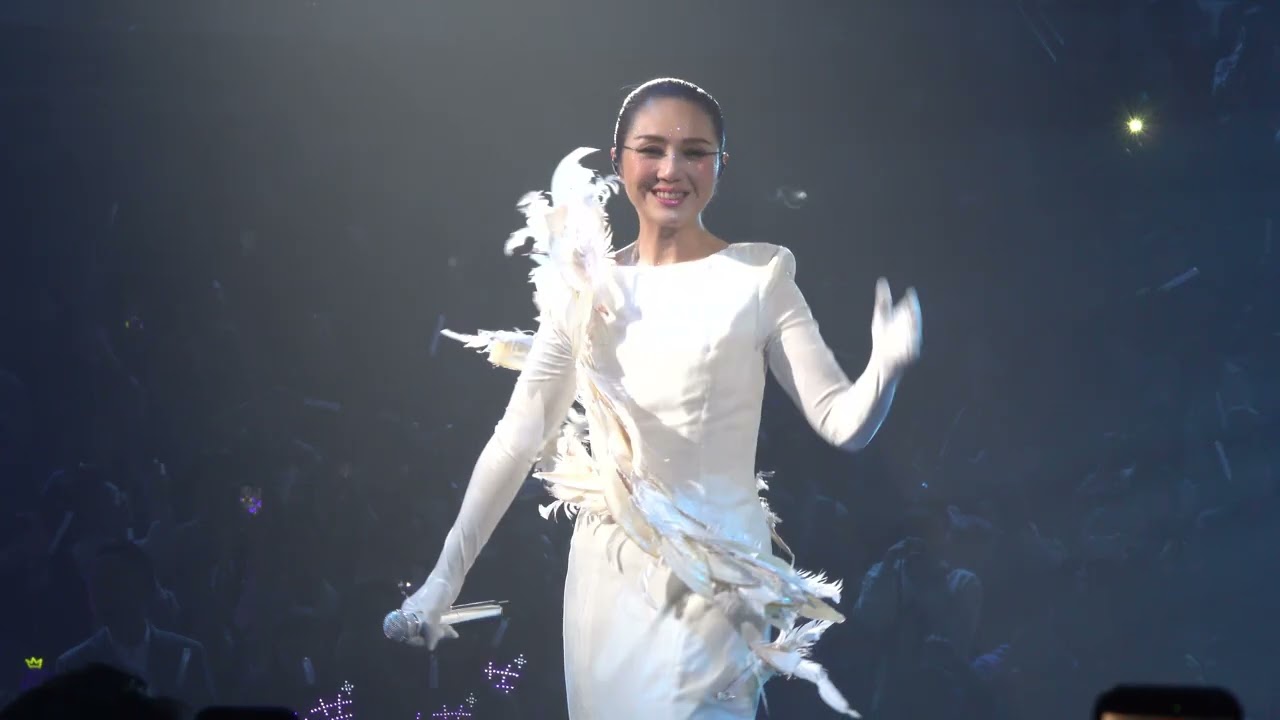 《飛女正傳》楊千嬅 丨Live My LIVE演唱會2025丨20251204 尾場 4K fancam