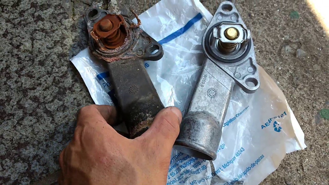 Troca da válvula termostática  da meriva
