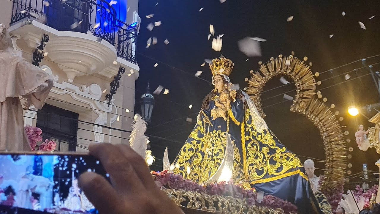Coronada Virgen del Rosario por Arco de Correos | Caridad del Guadalquivir, Caída del Sol 29oc 2022