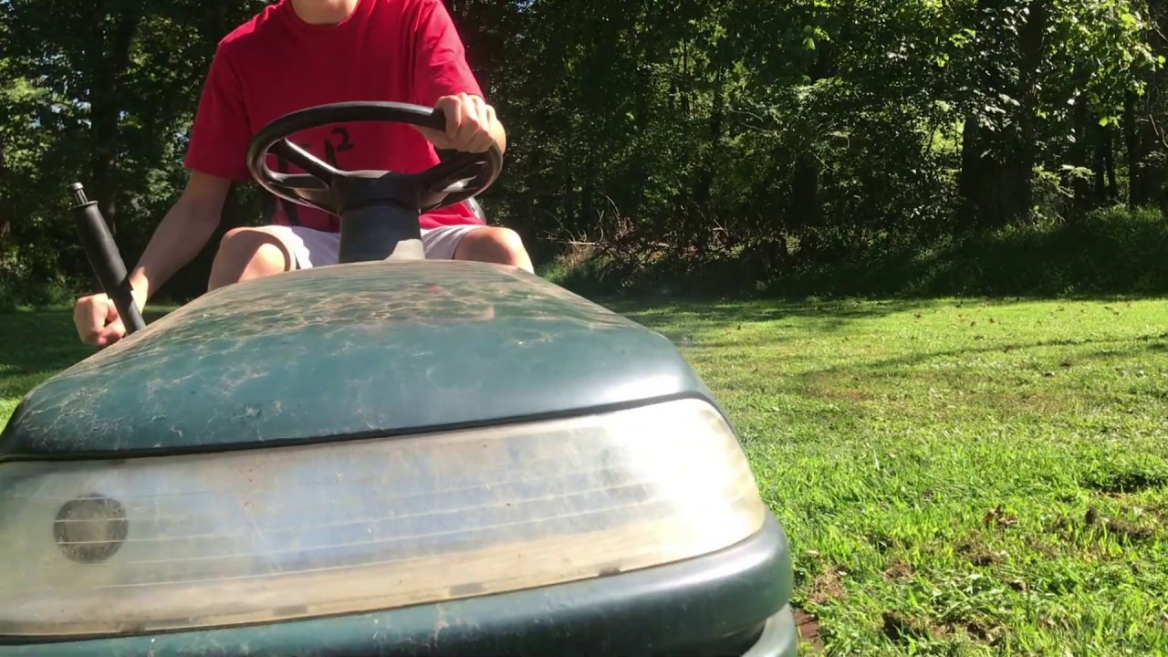 My Briggs and Stratton 18HP INTEK OHV Craftsman LT1000 mower