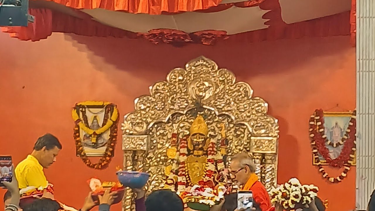 বড়মার দর্শনে আমরা