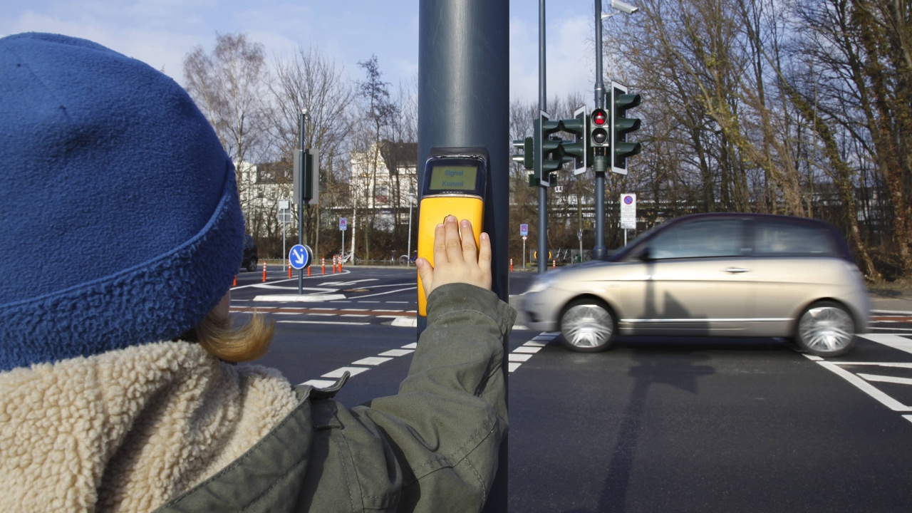 Bringt es etwas, an der Ampel den Knopf zu drücken?