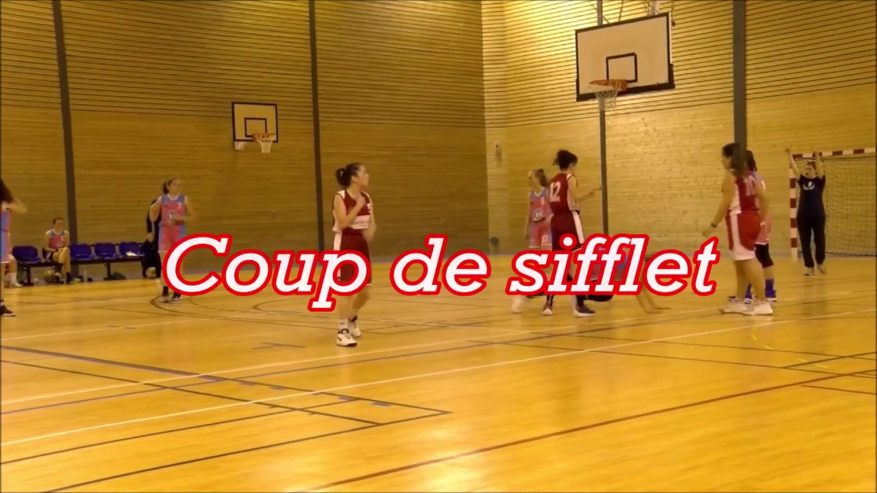 Coup de  sifflet - LES SORTIES