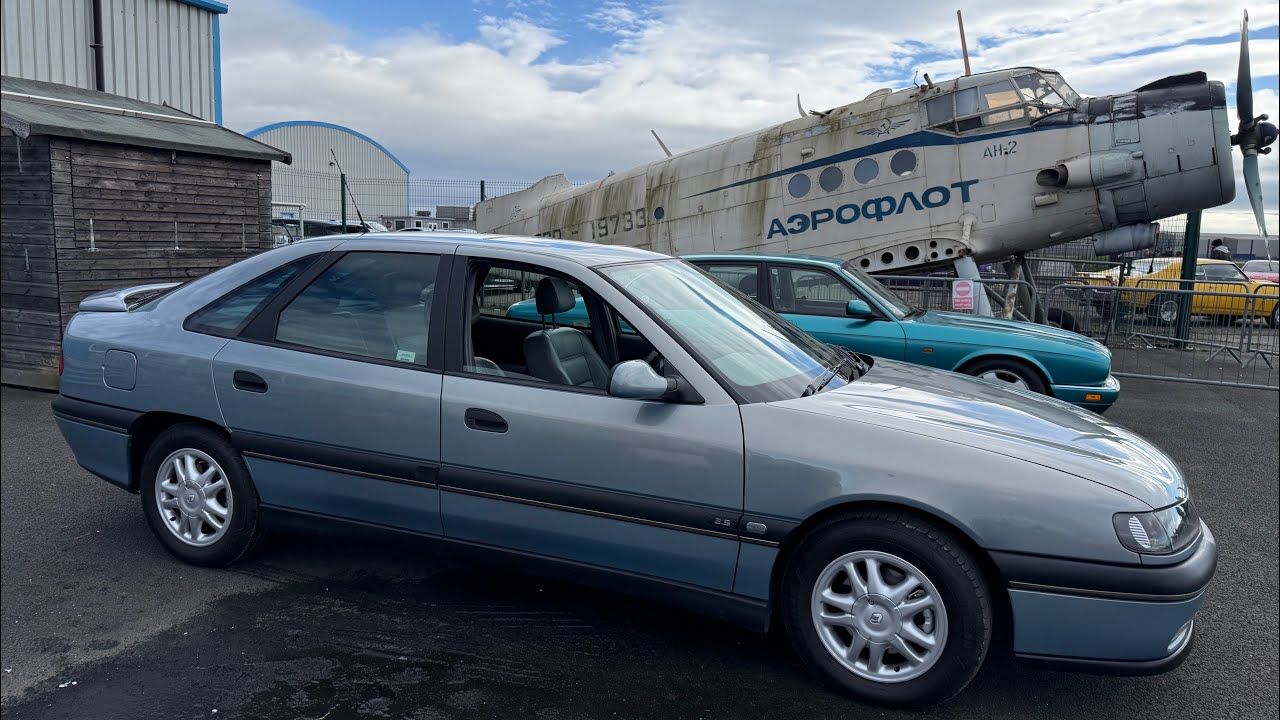 We drive the forgotten French executive car for Presidents - The Renault Safrane 