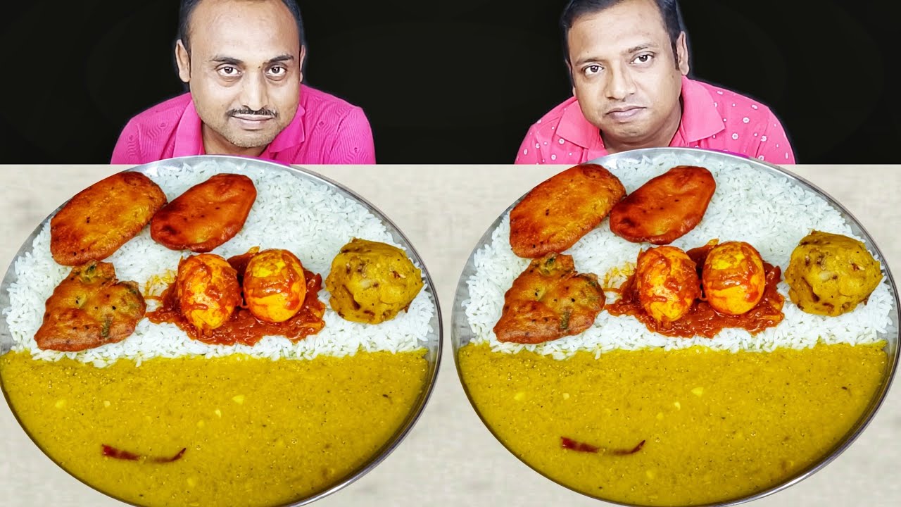 MASALA EGG CURRY PAKORA ALOO VARTA DAL CHAWAL EATING  CHALLENGE // food family & more