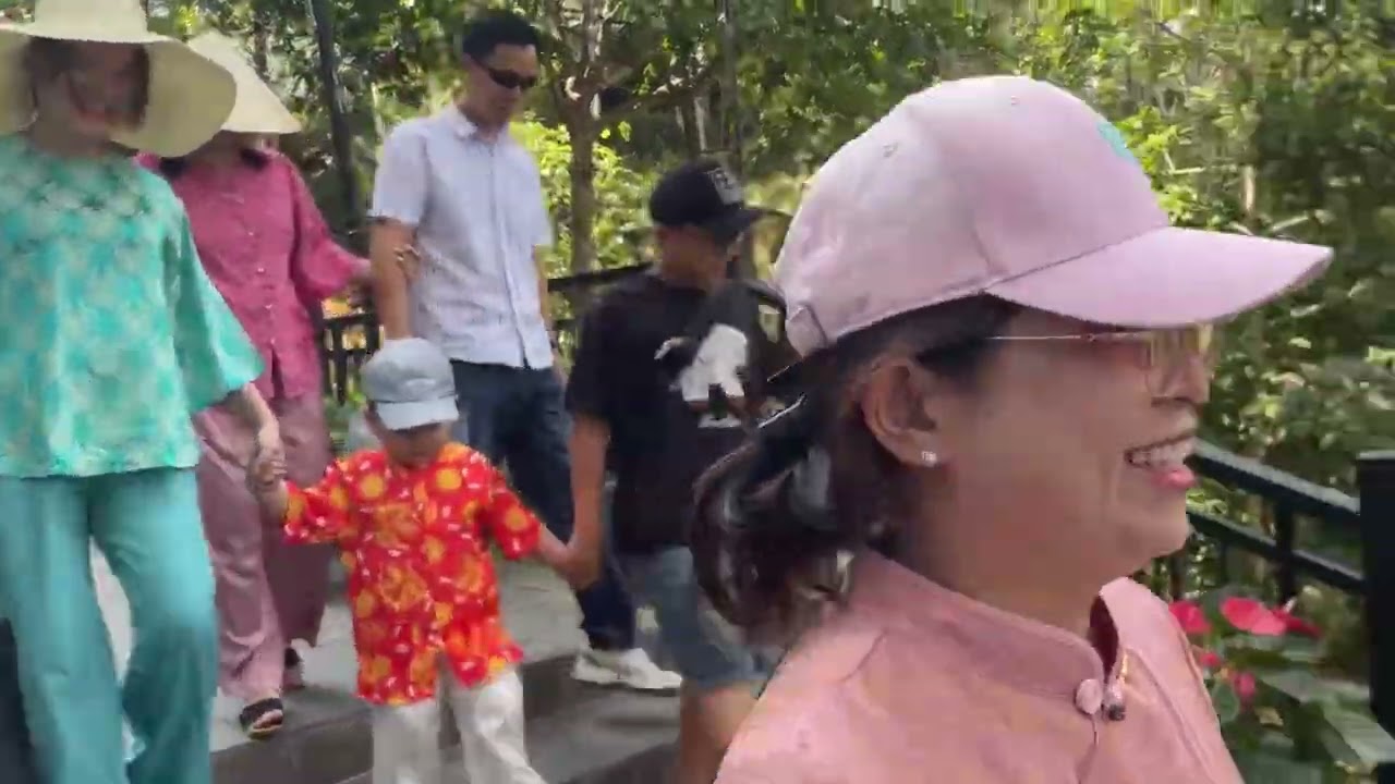 Tham quang núi Chứa Chang