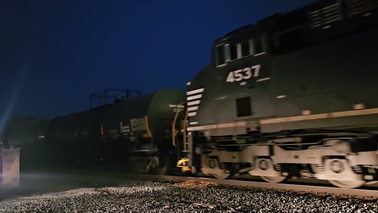 NS 1052 Leads NS 4537 on NS 275 Passing Through in Berryville VA