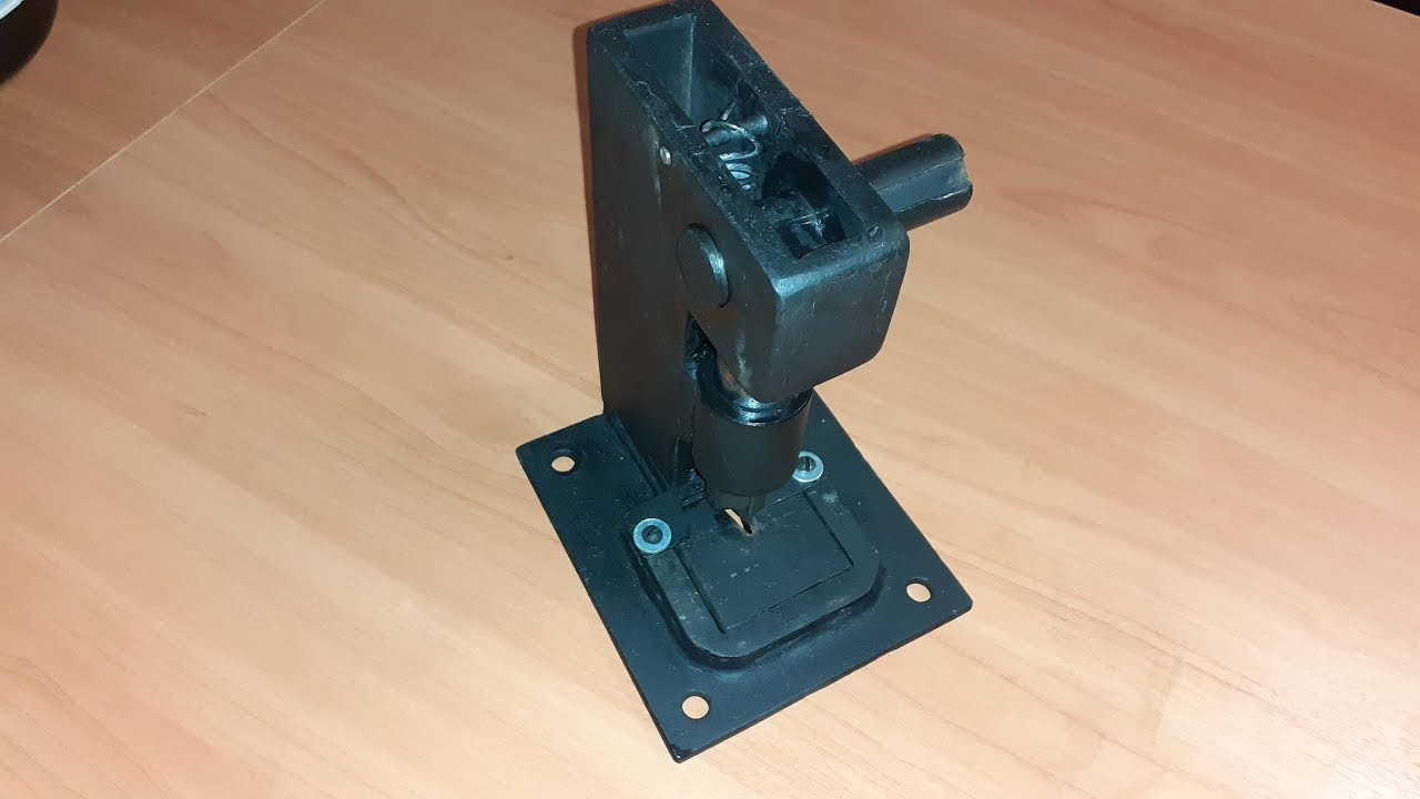МОЩНЫЙ СТАНОК ИЗ МЕТЧИКА И КУСКА РЕССОРЫ , ЗУБОРЕЗ СВОИМИ РУКАМИ !TOOTH CUTTING MACHINE.