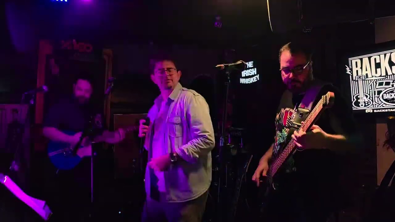 Backstage Band Official - I Got You (I Feel Good) COVER #concert #cover #livemusic