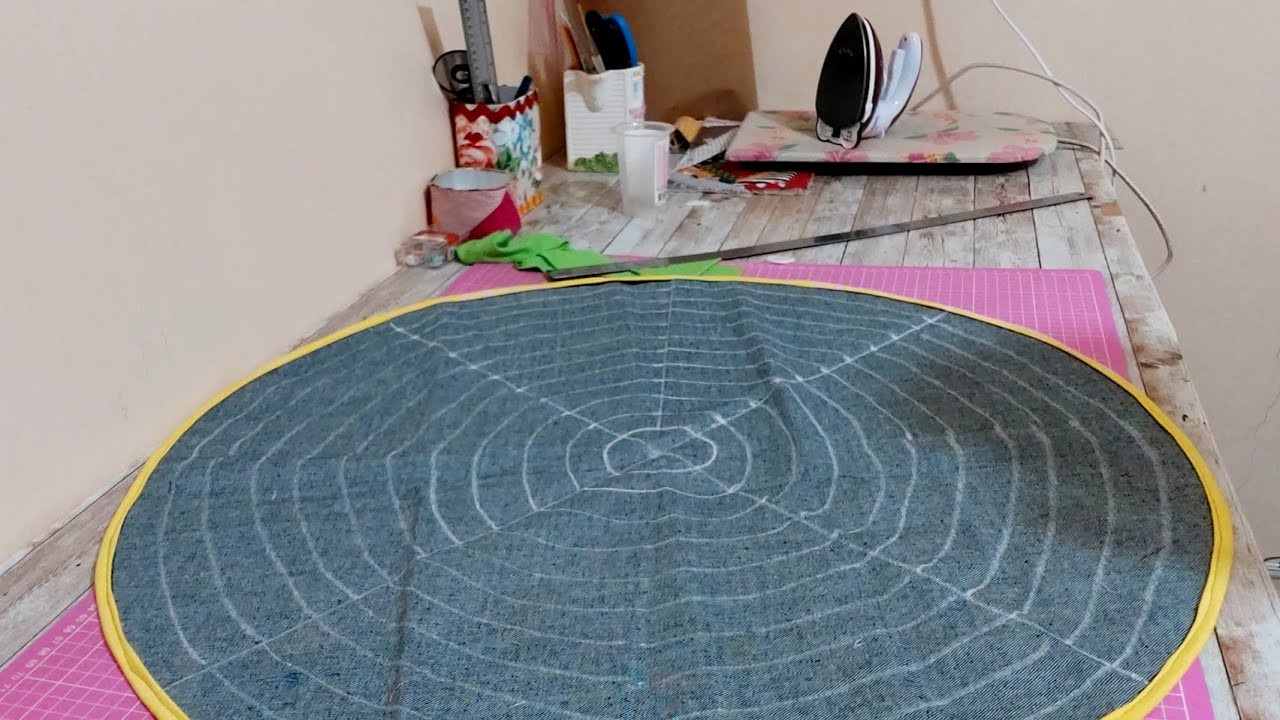 TAPETE REDONDO EM MALHA E COMO RISCAR .