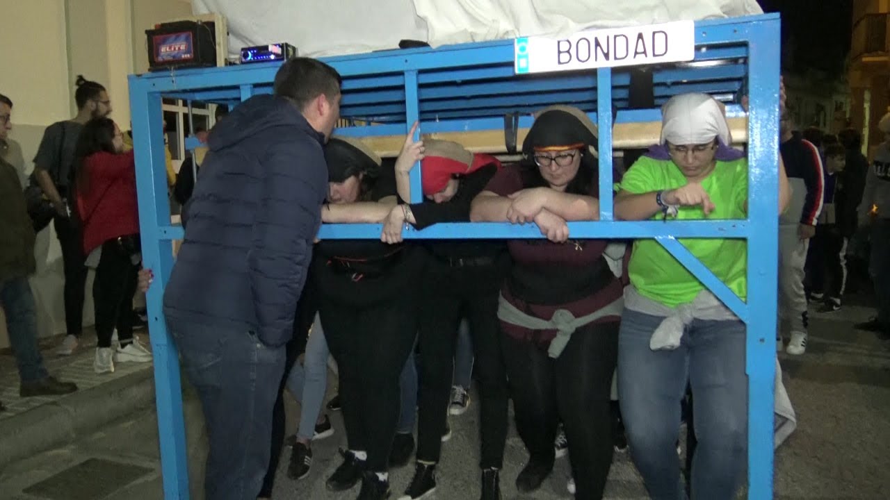 Ensayo de costalero-as de Jesús de la Bondad