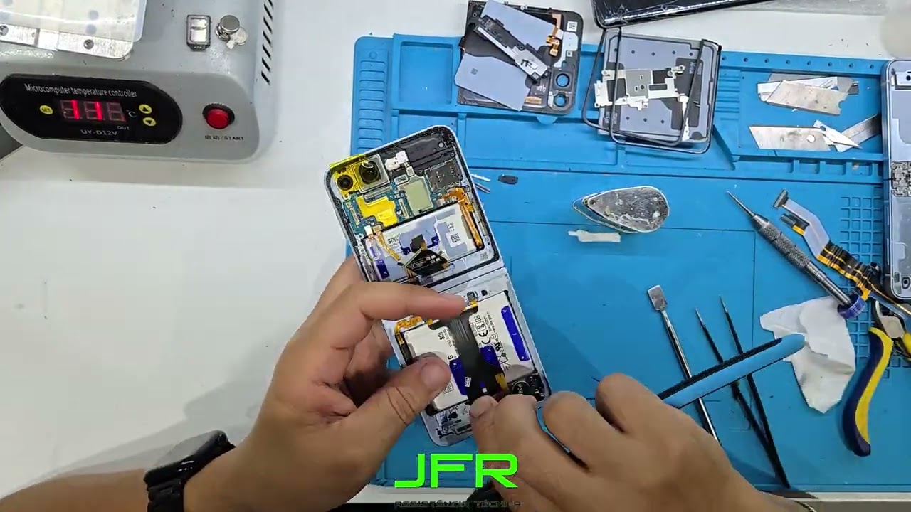 SAMSUNG GALAXY Z FLIP 6 - СЕНСОРНОЕ УПРАВЛЕНИЕ ИЛИ ИЗОБРАЖЕНИЕ НЕ РАБОТАЕТ, ТОЛЬКО ПОДКЛЮЧЕНИЕ - ...