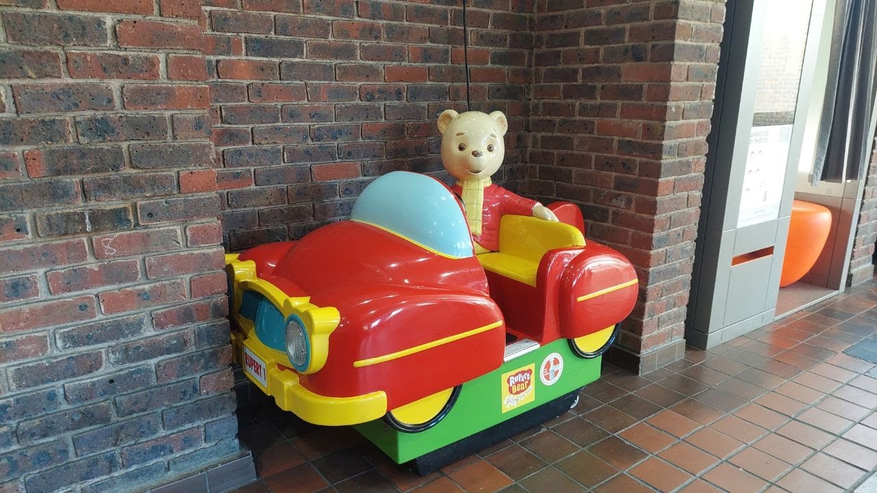 2000s Jolly Roger Standard Rupert The Bear Kiddie Ride