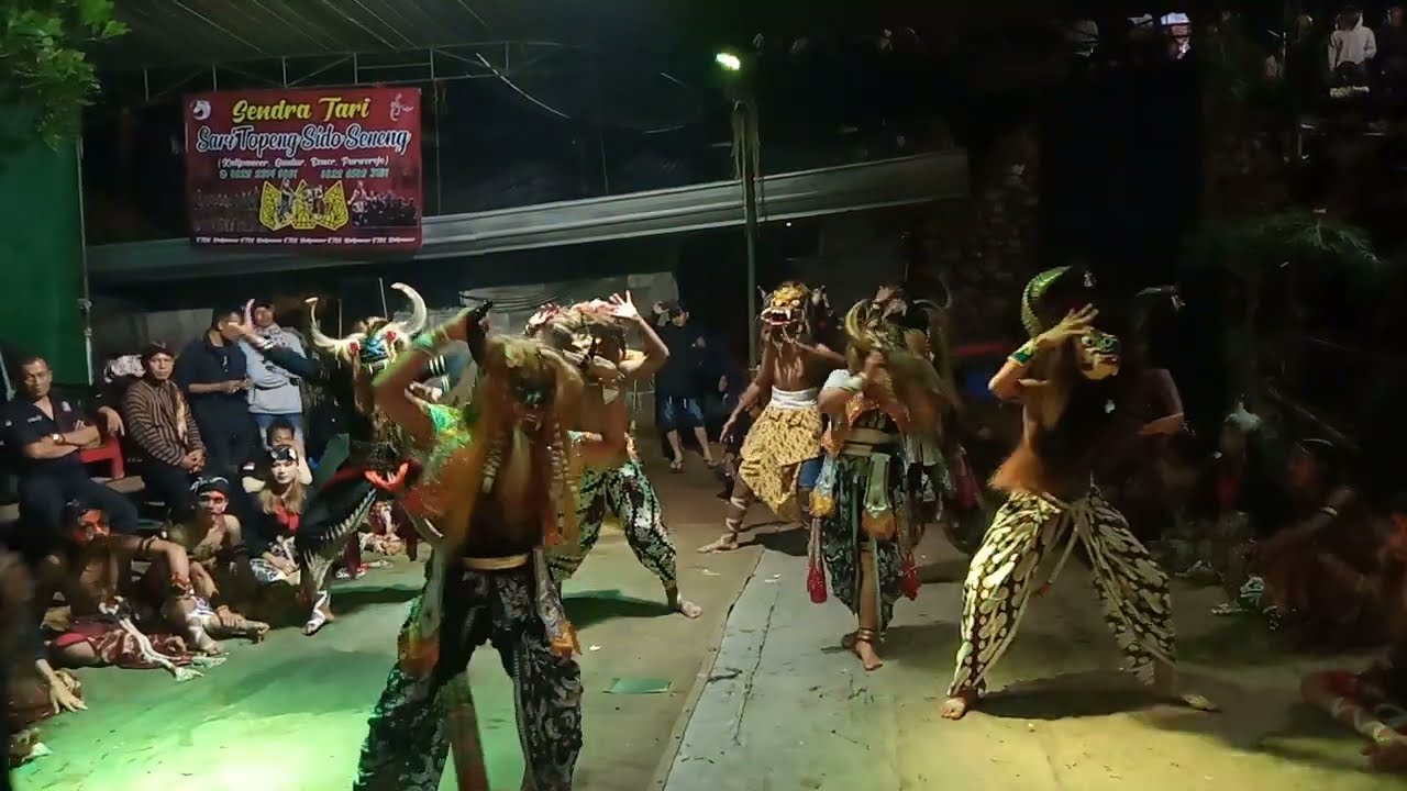 SARI TOPENG SIDO SENENG tari warok STB dan kebo giro