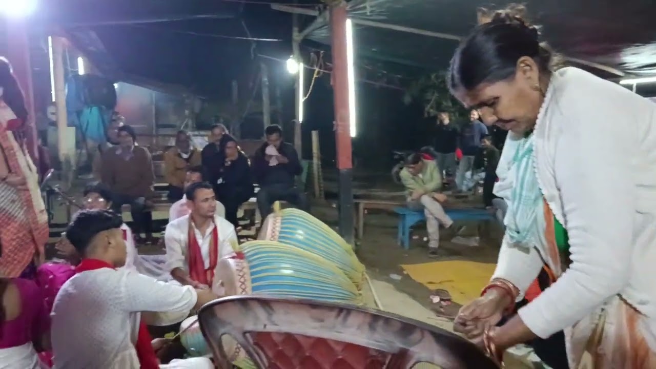 নাগাৰা নাম চাব গৈছিলো, কি ধুনীয়া পৰিবেশন কৰে ছোৱালী জনীয়ে @DigenMedhi-s3o 