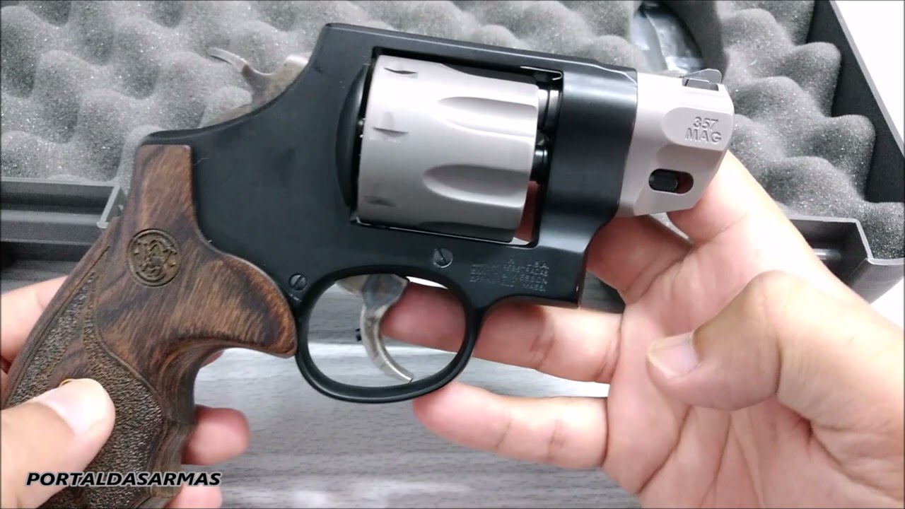 Review Revólver S&W Model 327 Mag 8