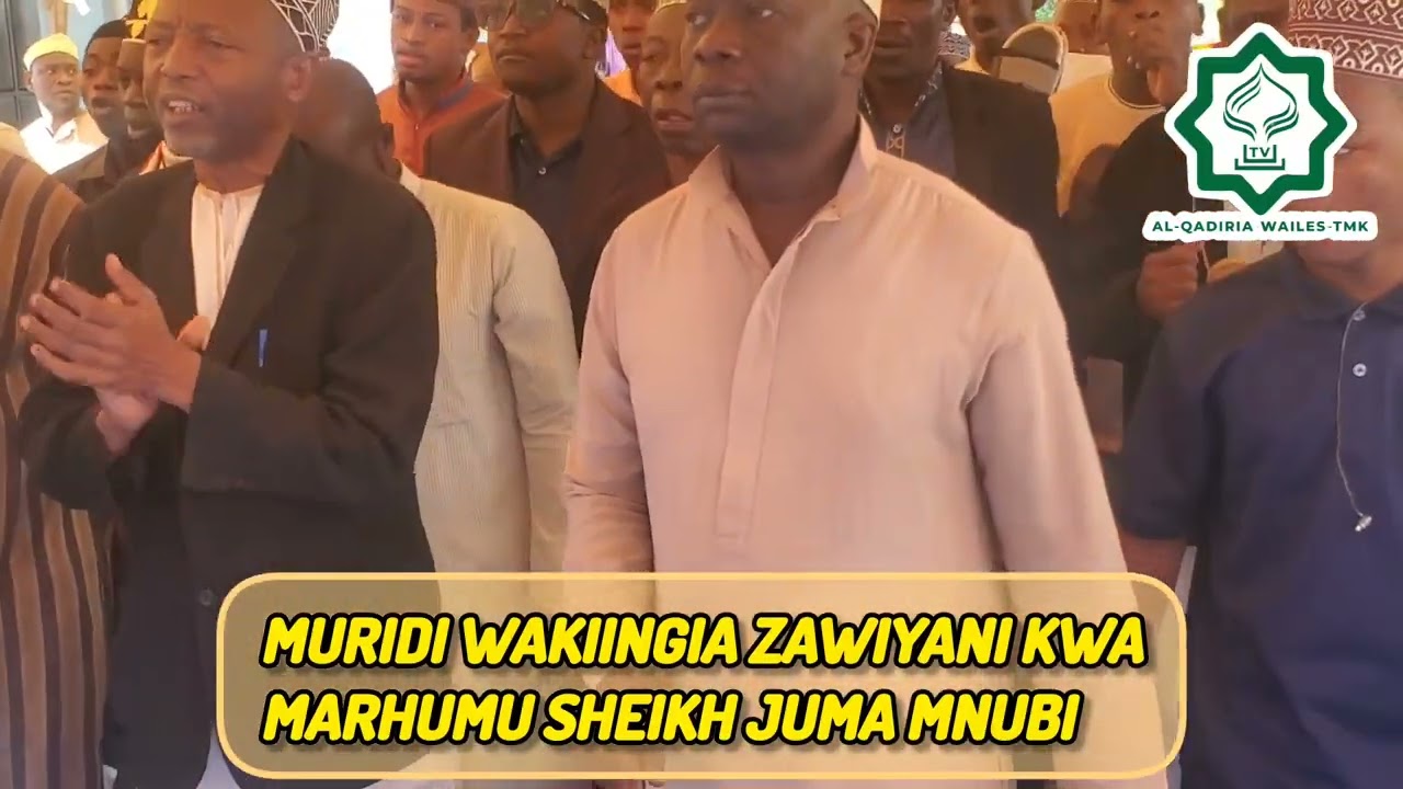 SHEIKH ZAILAI H.B.MKOYOGORE AKIWAONGOZA MURIDI KUELEKEA ZAWIYANI KWA MARHUM SHEIKH JUMA MNUBI TABORA