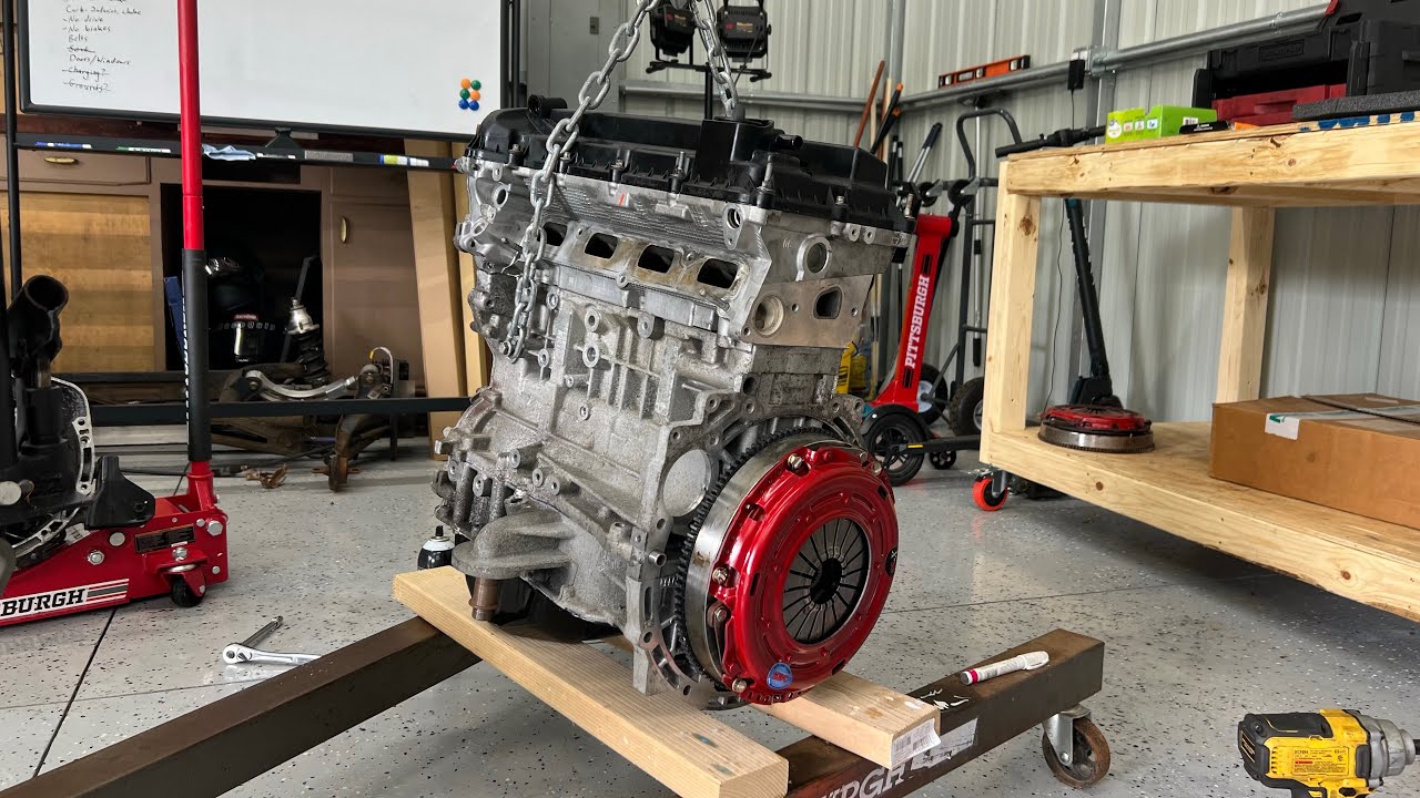 Installing a Fully Built Engine in a Dodge Caliber SRT4