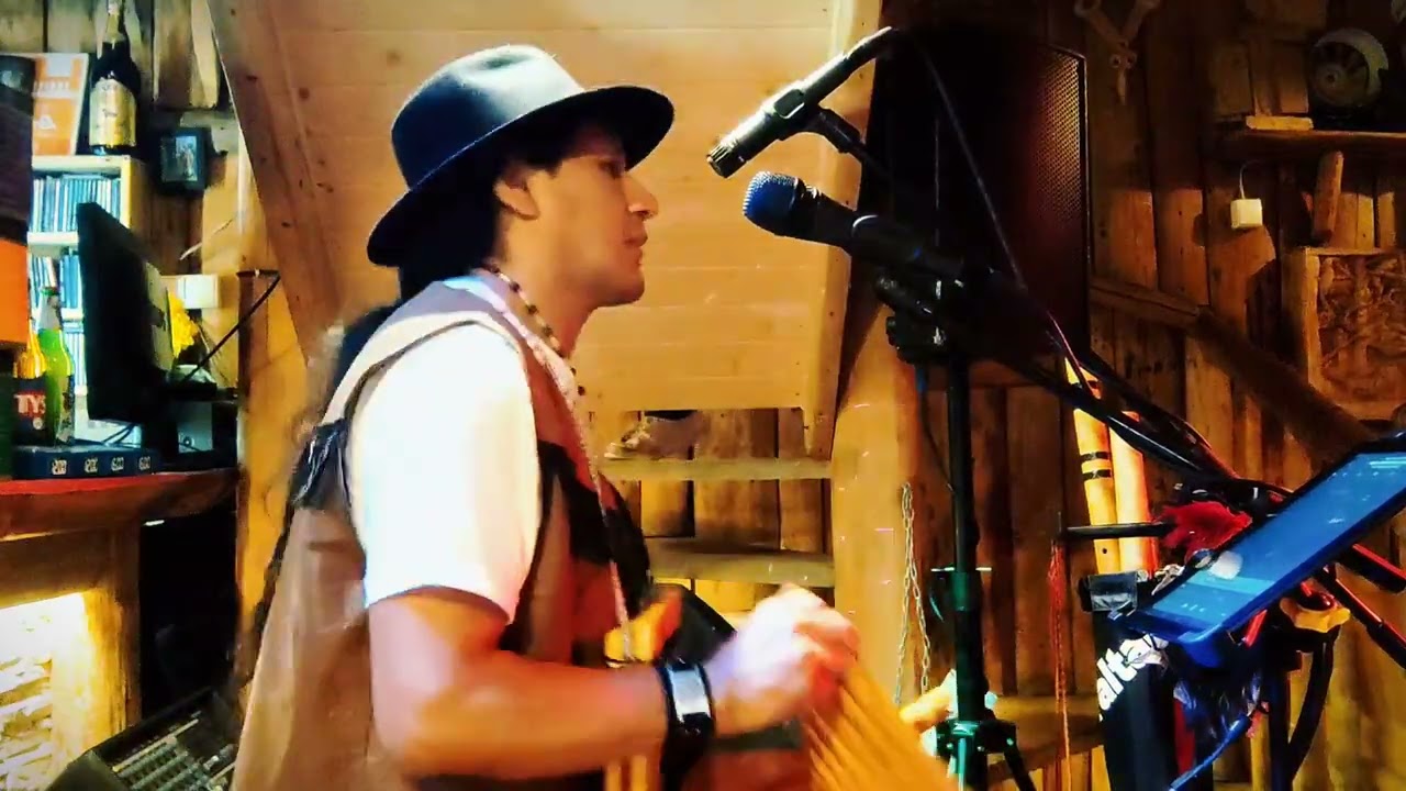 El Condor Pasa cover by Tari Bolivia live in Poland