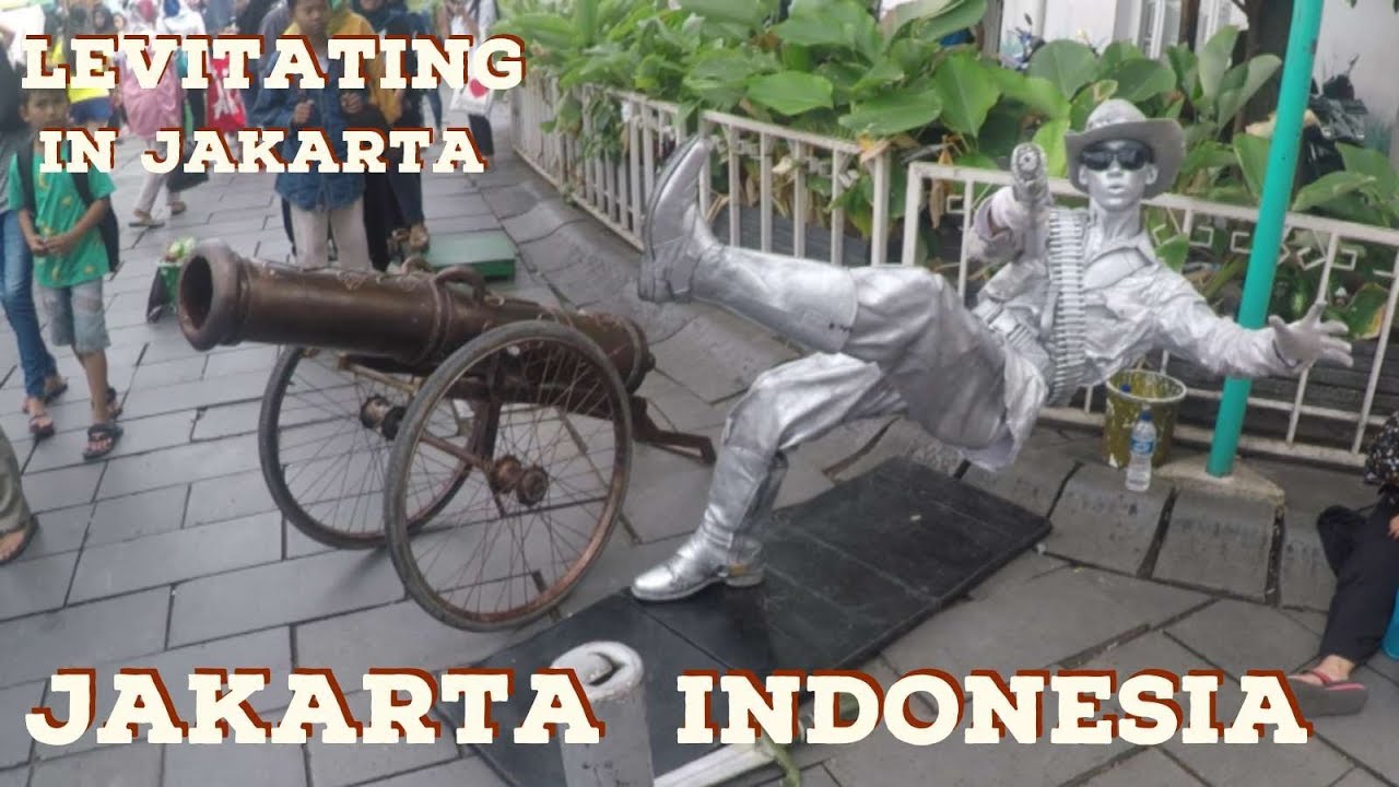 Are people friendly in Indonesia? Walking around Jakarta Old Town, Indonesia