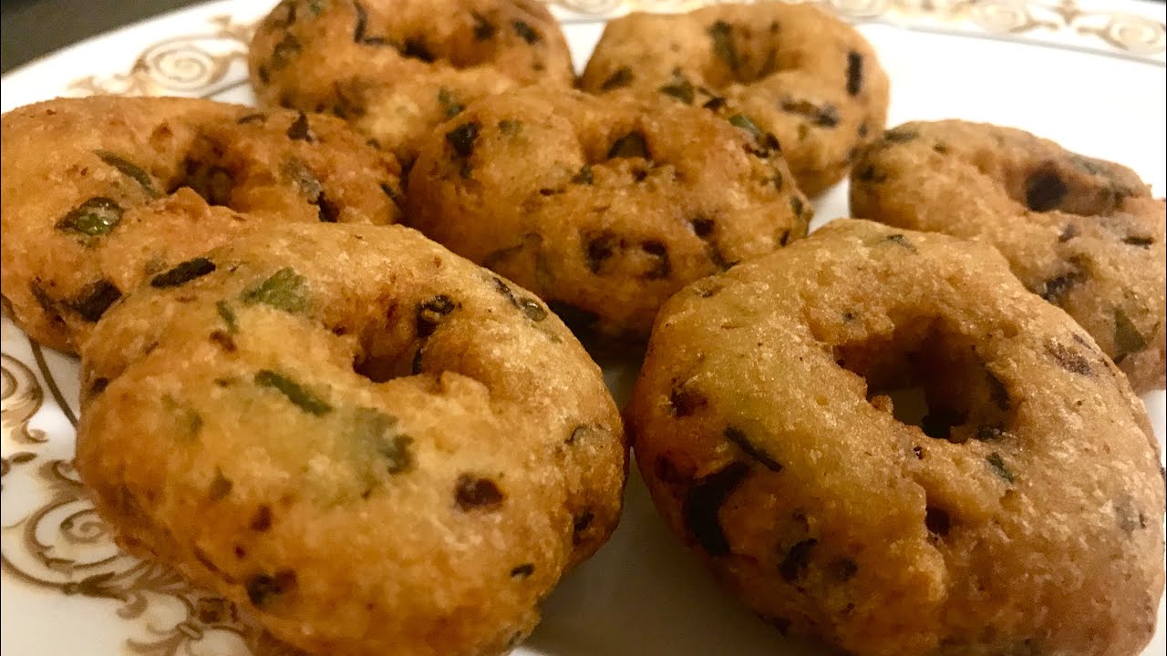 उरद दाल से बनाये यह आसान मेदू वड़े| Medu Vada recipe in Hindi | Urad Dal vada recipe