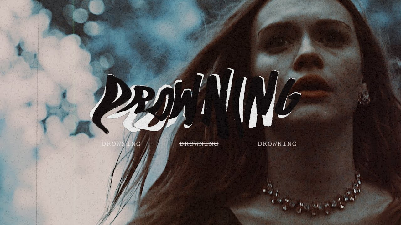 I feel like I'm drowning. [+Barbalas9296]