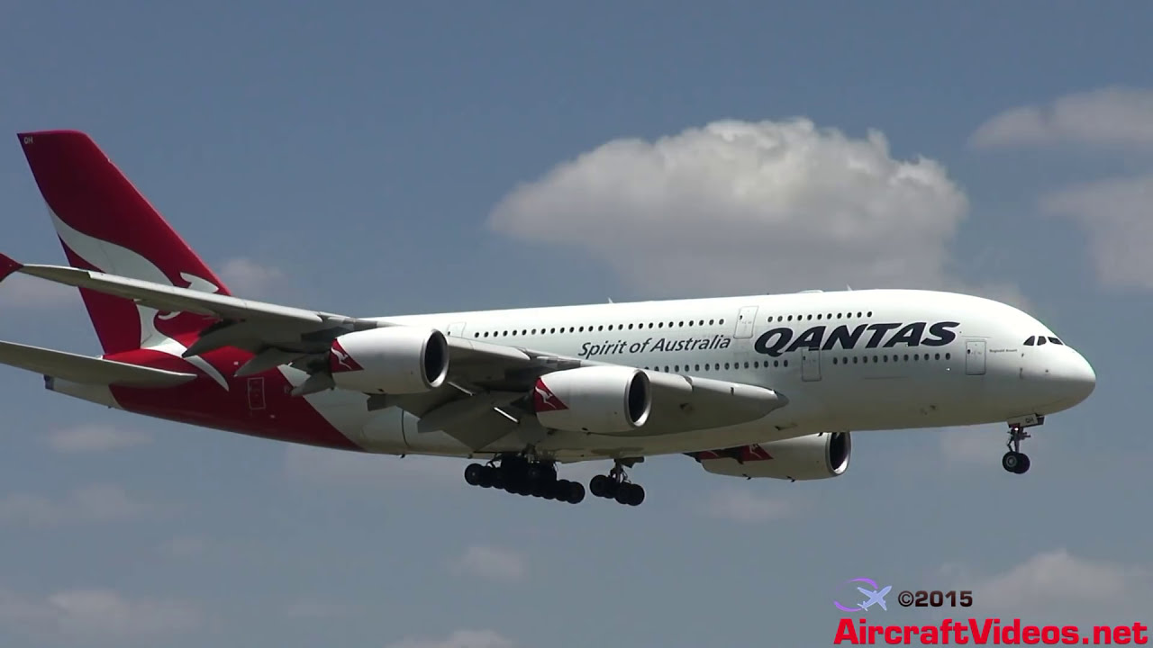 QANTAS A380-842 [VH-OQH] w/ Go-Around