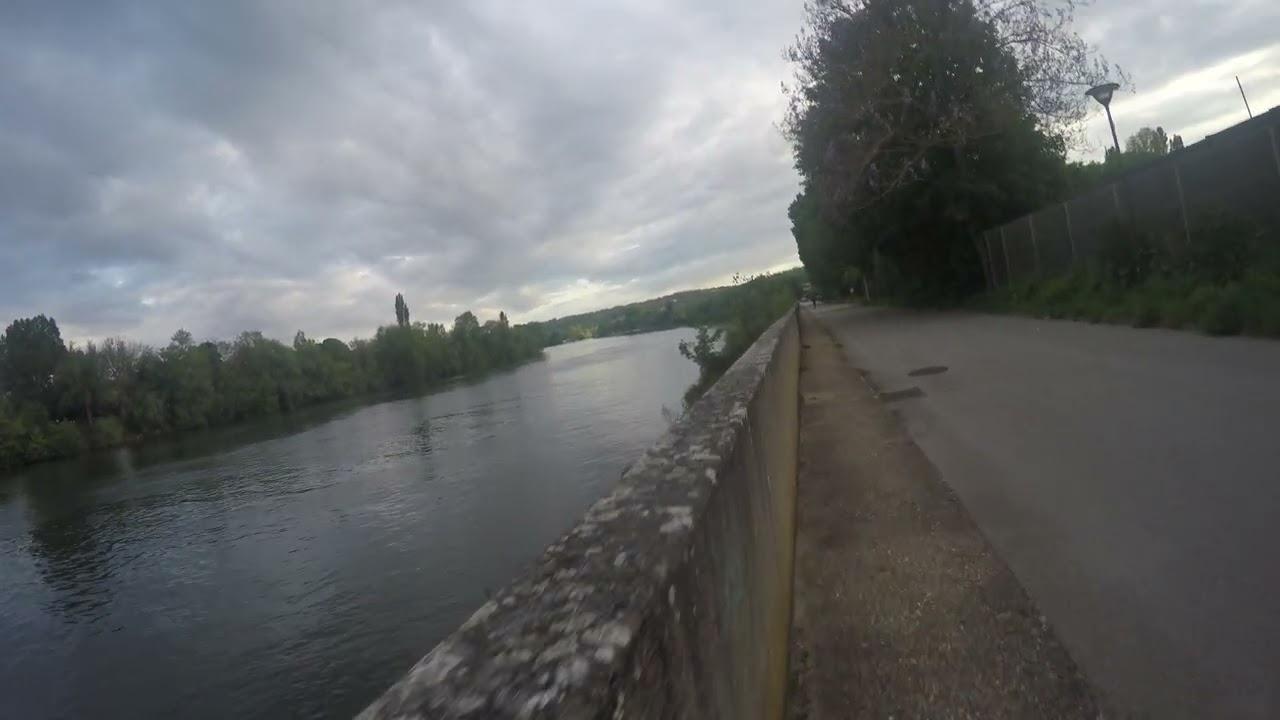 GOPR0104 Quai du 8 mai 1945, le Pecq, 11052023