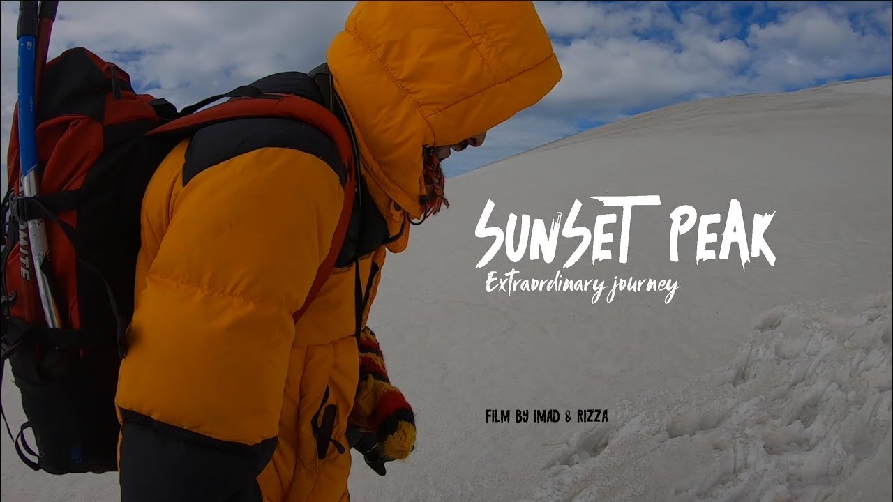 SUNSET PEAK HIMALAYAS