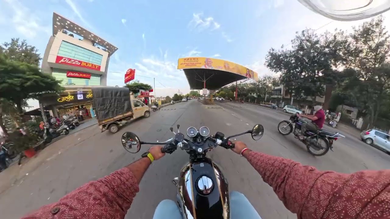 GT650 on Kolhapur Roads | Power, Beauty & Beast Mode.