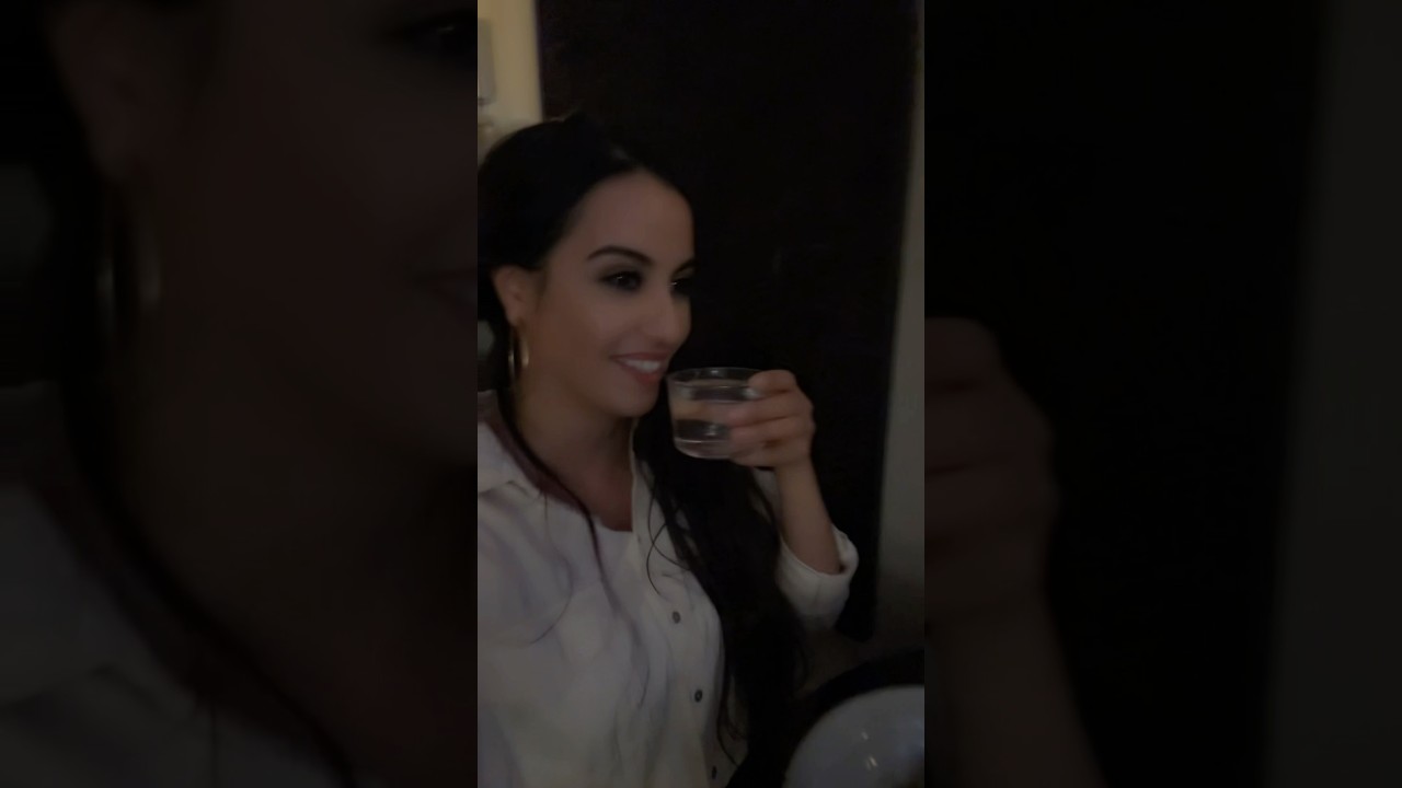 Souris &agrave; la vie, elle te sourira 🌸 pour plus de shorts abonne toi 🫶 #manger #asmr #restaurant