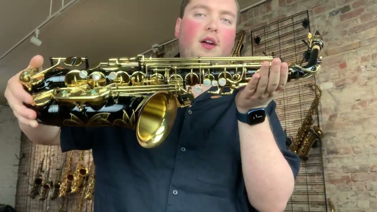 Yanagisawa AWO1B Black Lacquered Alto Play Test! www.newyorksax.com