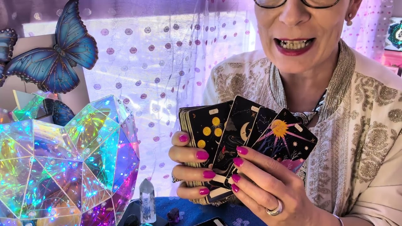 CAPRICORNIO ♑ UN ENCUENTRO CON INVITACIÓN INCLUIDA 🫂 BRILLARÁS ✨