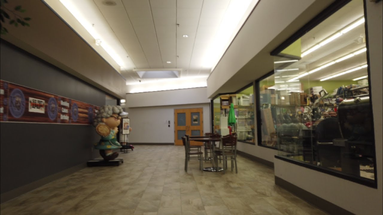 Valley Creek Mall (Woodbury, MN) - pre-suburban-sprawl rural mall