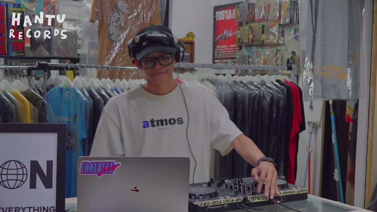bringin' #4 hiphop 90's - 2000 mix at Pasar Santa | YOSSHH | ? OPTION x HANTU RECORDS