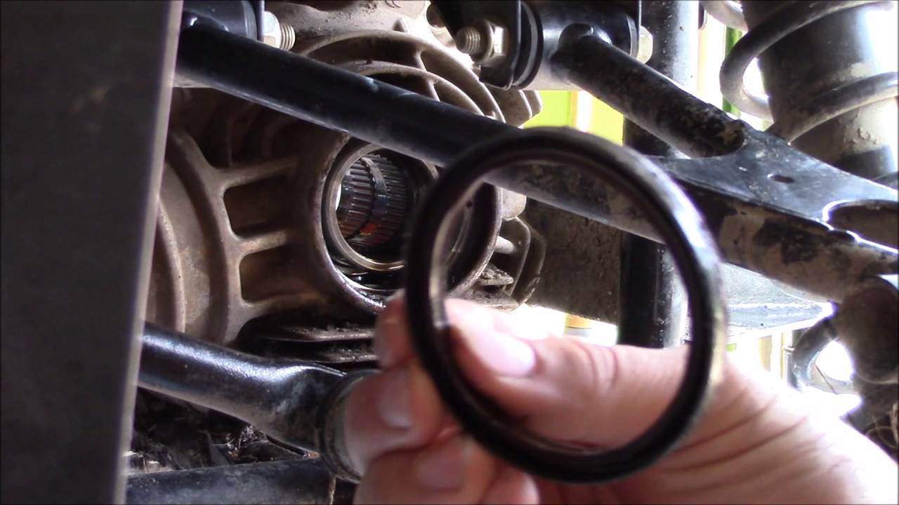 Yamaha 450 ATV Rear Differential Seal Repair Part 1(Old Seal Removal)