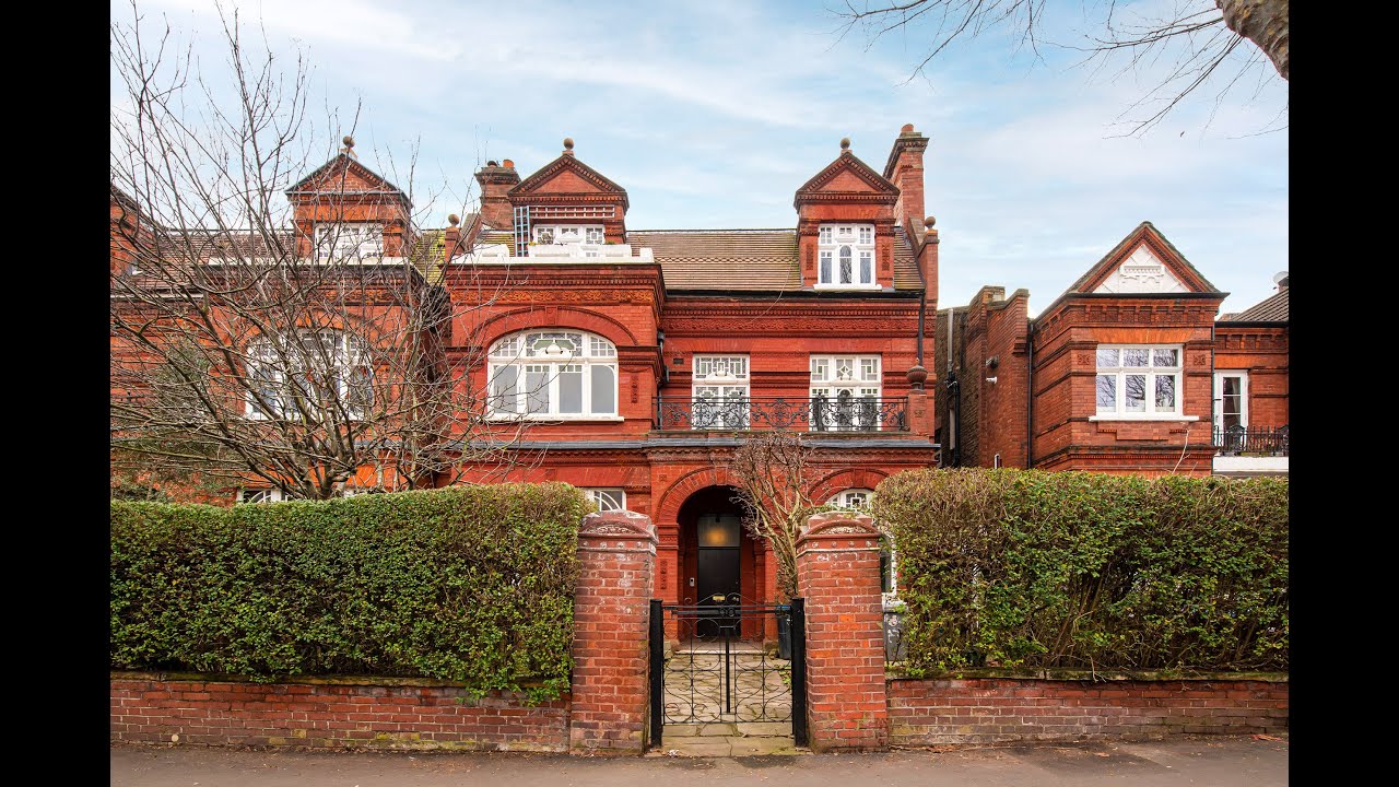 Brondesbury Road, Queen's Park, London NW6