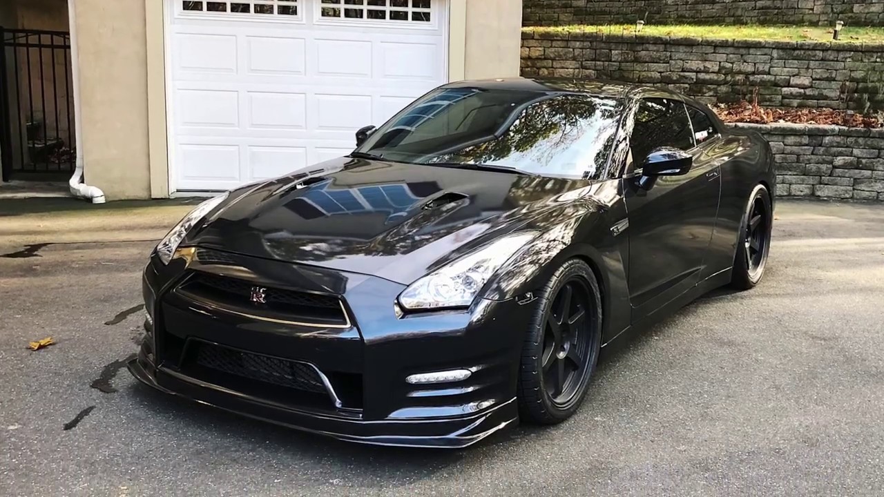 INSANE R35 Nissan GTR gets Plasti-Dipped Black with AutoFlex Gloss (liquid wrap)