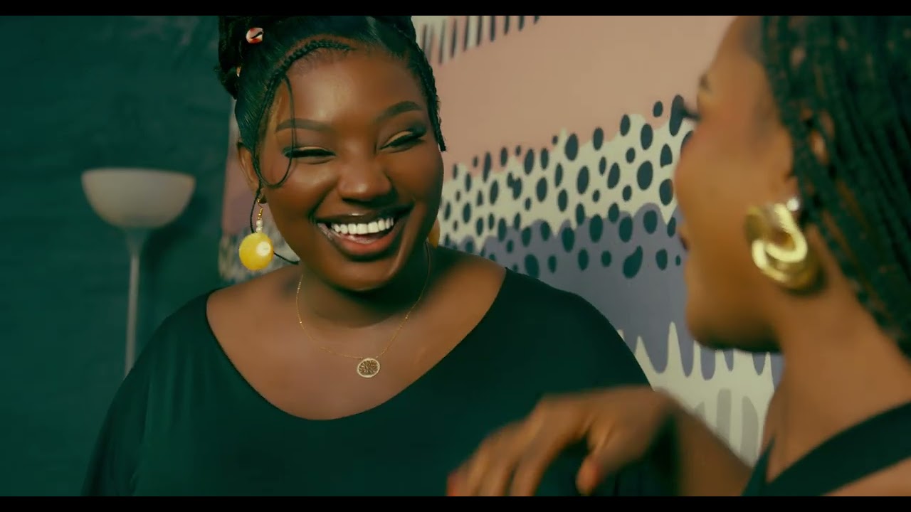 Fatim Diabat&eacute; Haute Gamme - Ladiayaba (Clip Officiel )
