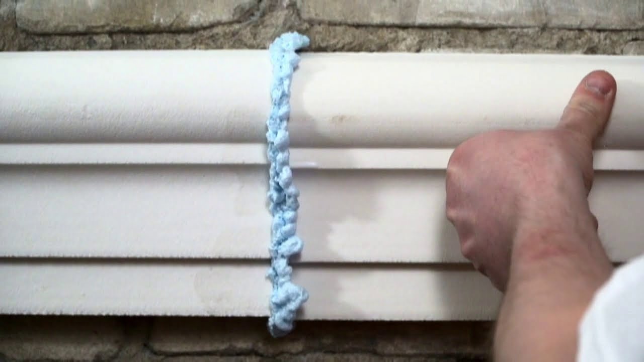 Connecting exterior moldings to each other