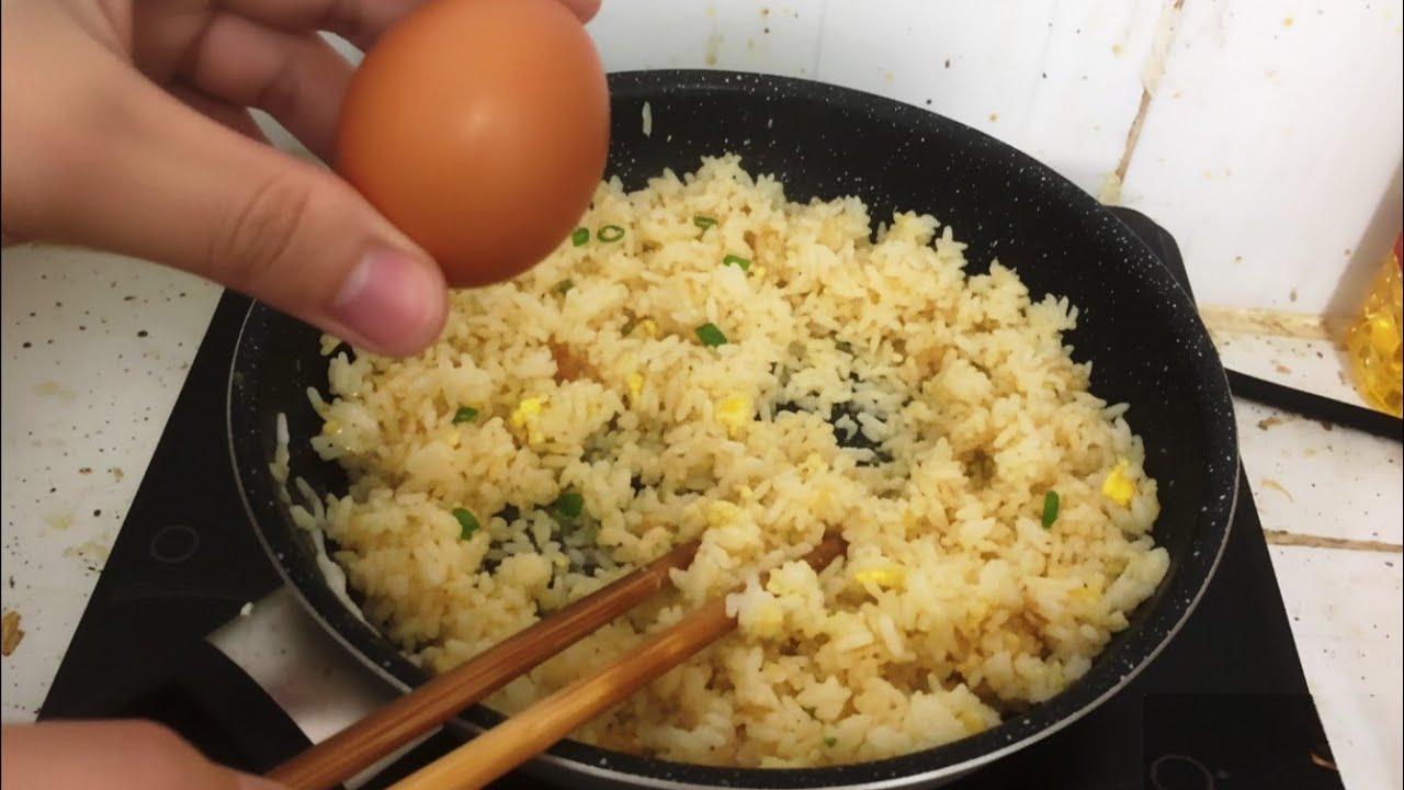 Cơm Chiên Trứng Món Ăn Ngon Và Rẻ Nhất Có Thể Làm Tại Nhà 